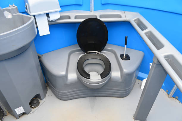 Portable Toilet Options We Offer in Parsons, TN